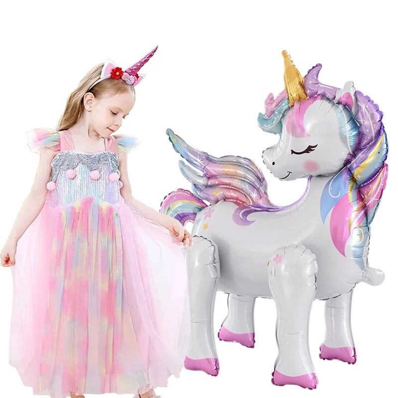 Ballon gonflable licorne avec jeune fille 